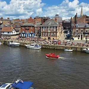 The Riverside At Woodsmill Quay With Parking , York United Kingdom