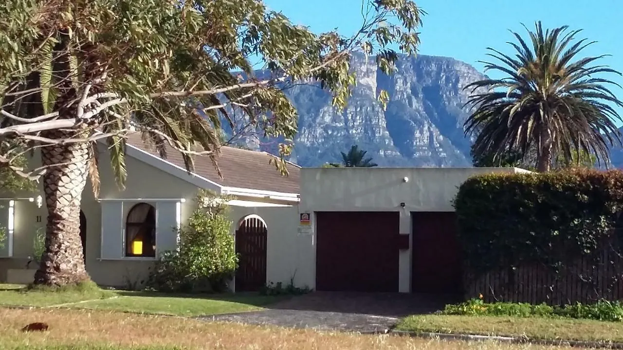 Homestay 11 Lucius Way Apartment Cape Town South Africa